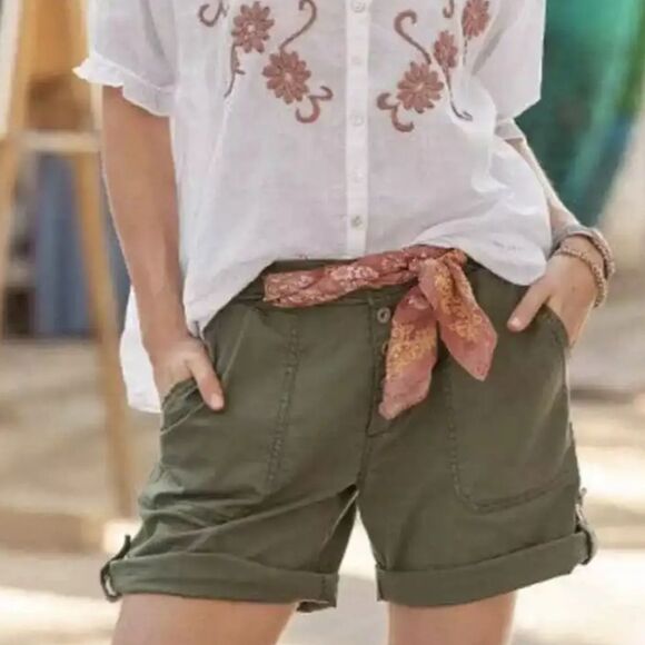 Sundance Everyday Explorer Shorts Clover Green Army Button Fly $78 Size 4 - Picture 6 of 6